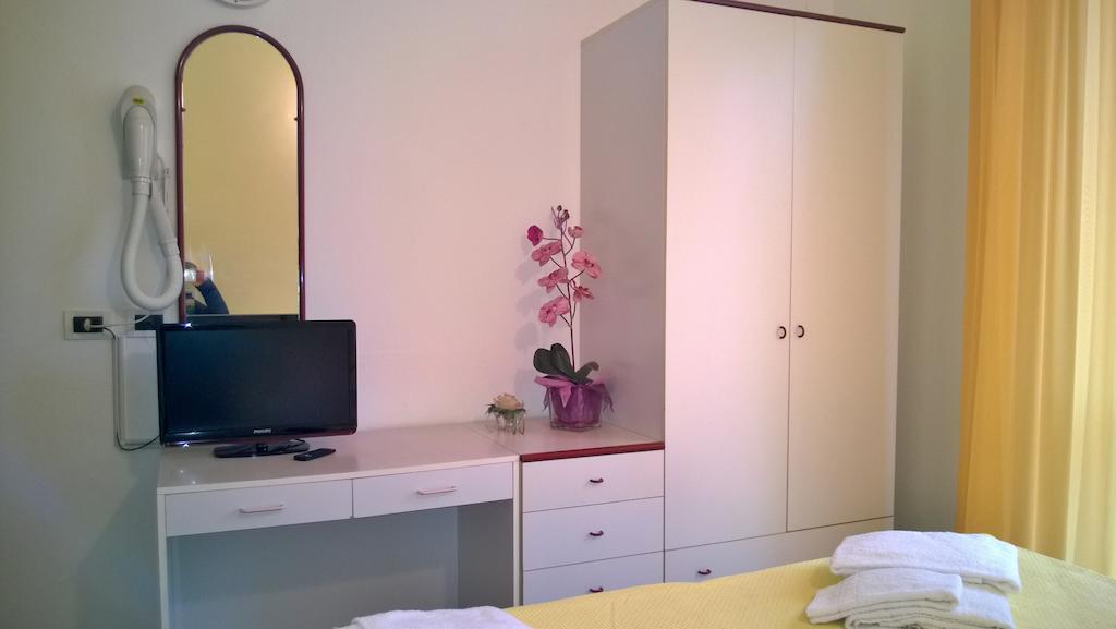 Hotel Paola Garden Bellariva Di Rimini Habitación foto